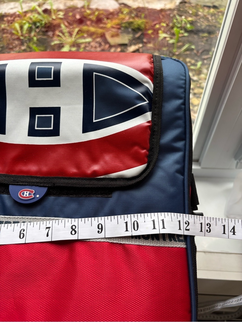 NHL Montreal Canadiens Red and Blue Lunch Bag - Picture 12 of 16